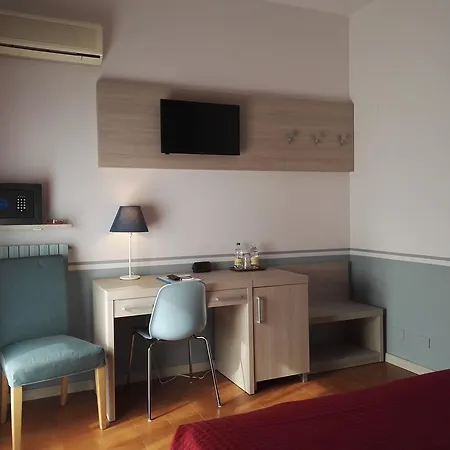 Astoria 3*