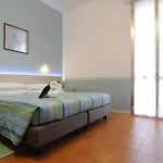 Astoria Hotel 3*