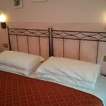 Astoria Hotel 3*