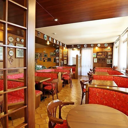 Astoria Ξενοδοχείο 3*