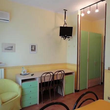 Astoria 3*